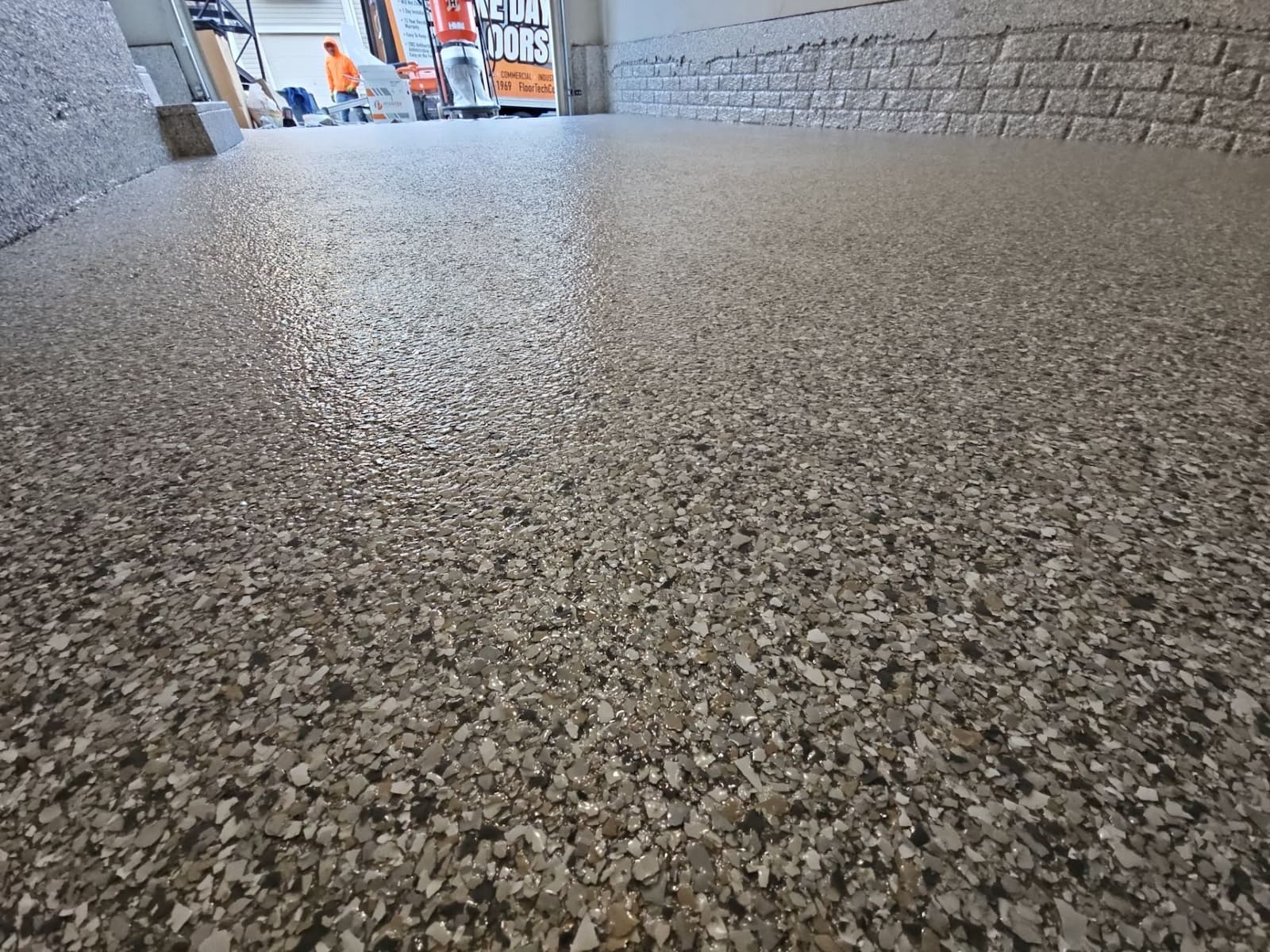 floor Transforming Workspaces with Polyaspartic Concrete Coatings