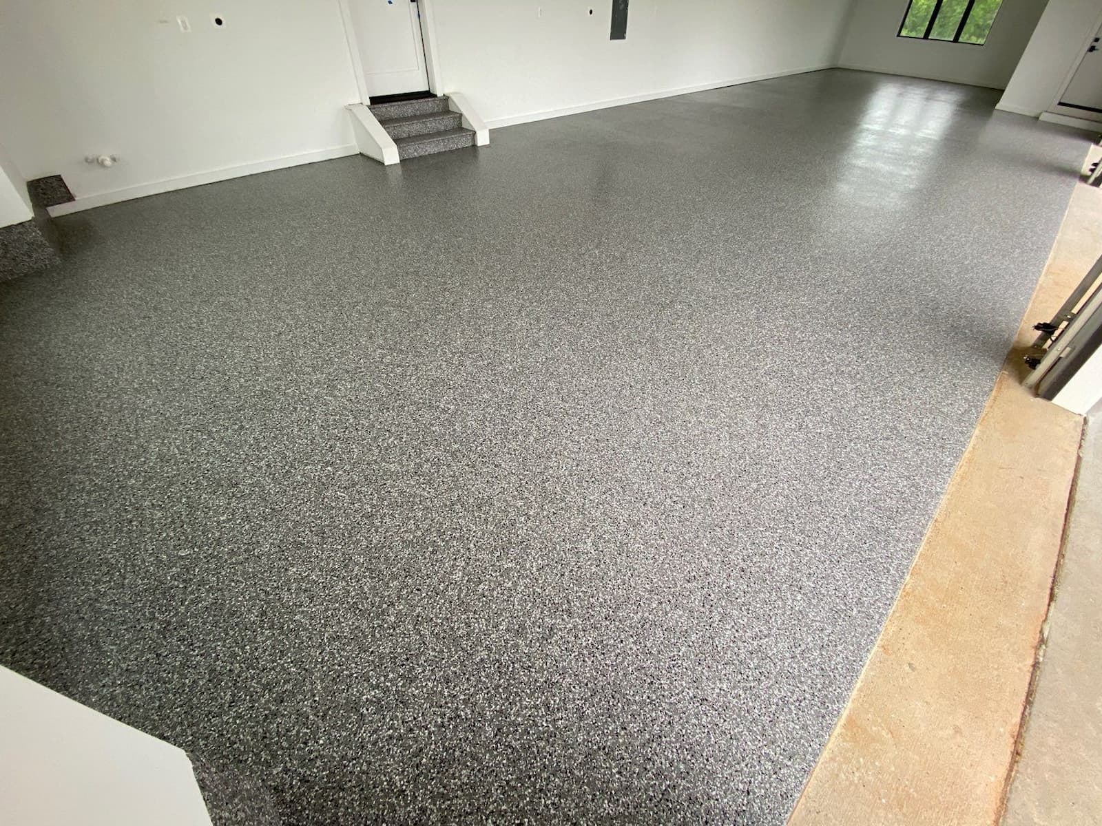 garage Why Virginia is Falling in Love with Polyaspartic Floor Coatings